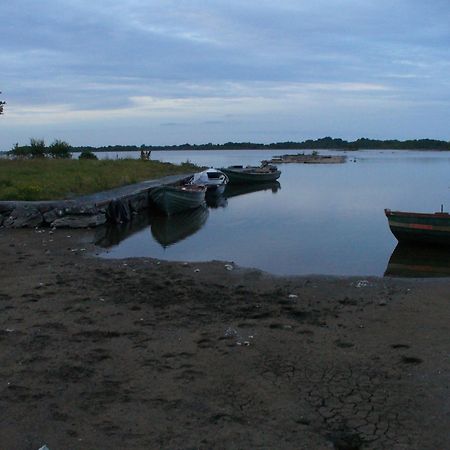 The Waterfront House Country Home Утерард Екстер'єр фото
