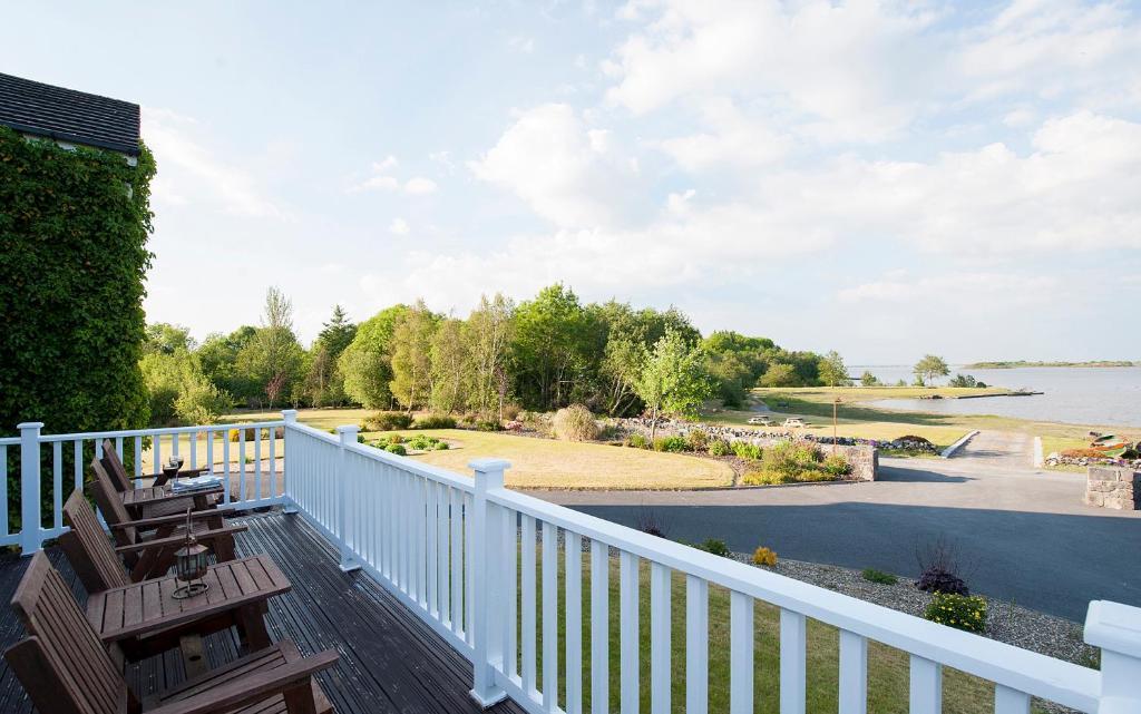 The Waterfront House Country Home Утерард Екстер'єр фото